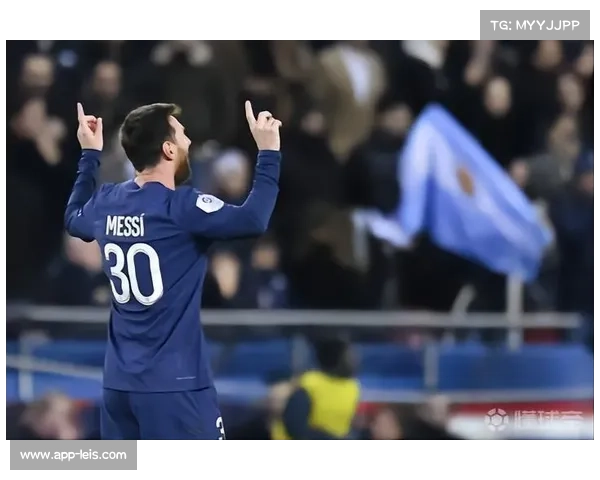 半程冠军朗斯草根逆袭，巴黎王朝垄断格局面临挑战